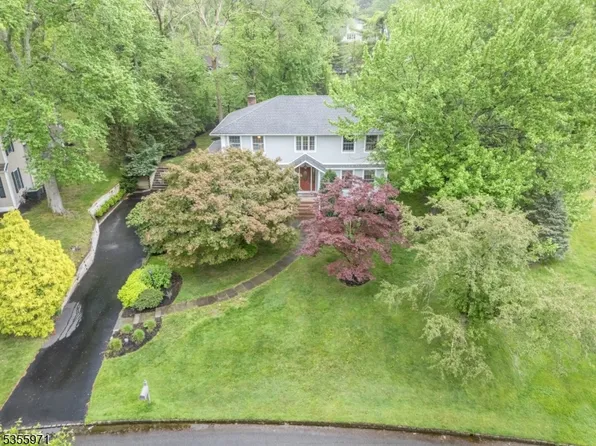 10 Pembrooke Rd, Chatham Twp., NJ 07928