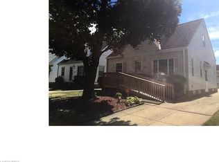 13102 Rockside Rd, Garfield Heights, OH 44125