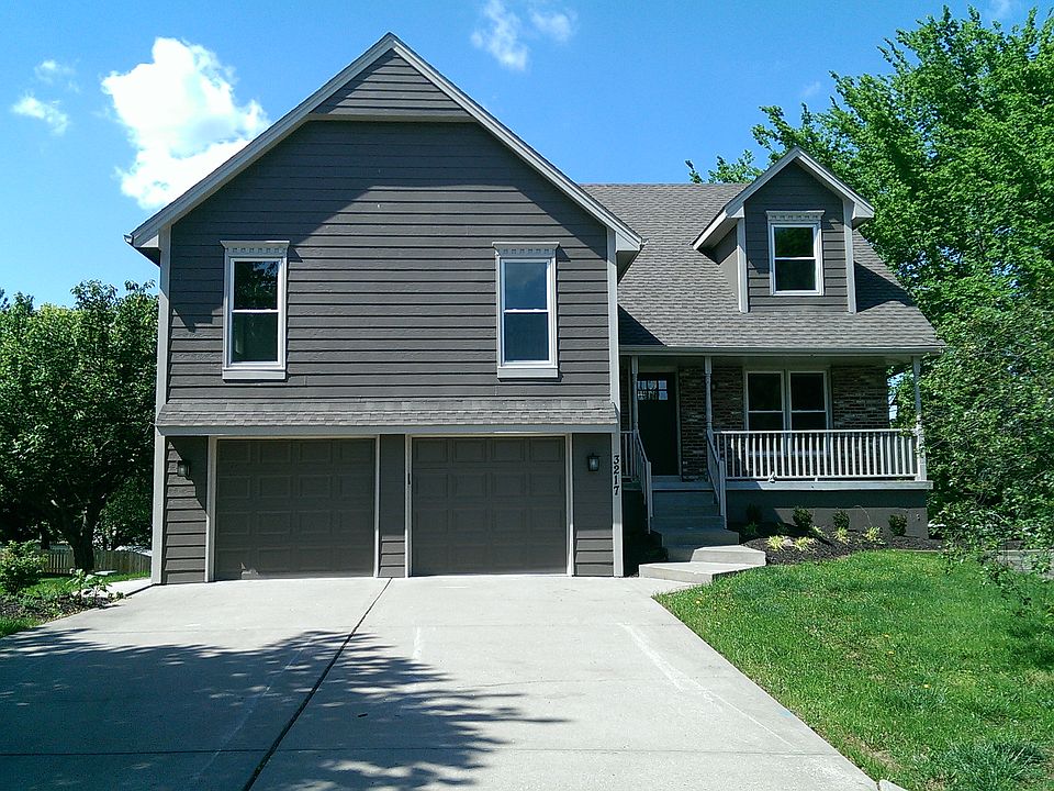 1st image of 3217 S Gateway Dr