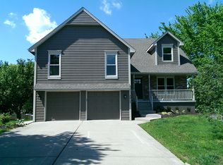 3217 S Gateway Dr, Independence, MO 64057