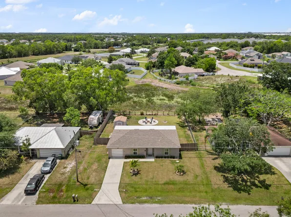 5248 NW Gamma Street, Port St Lucie, FL 34986