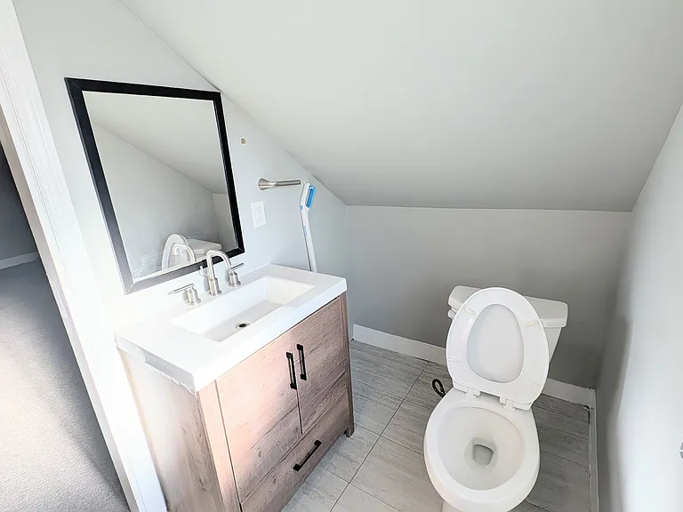 1744 Kings Hwy — Photo 15