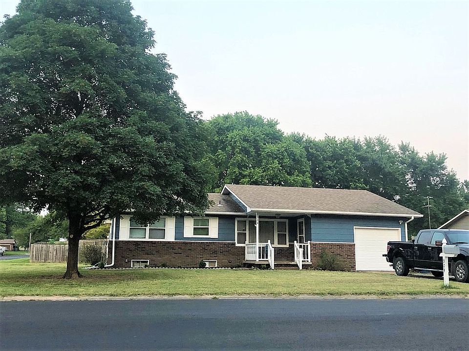 1st image of 304 Sunnyslope Ct S
