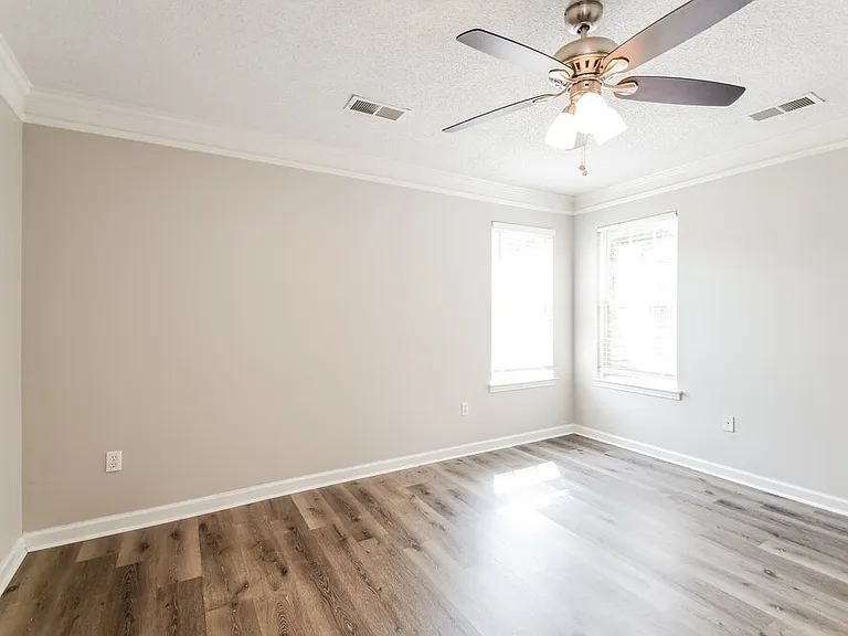 9793 Dogwood Ct E — Photo 9