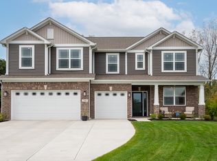 7686 Rolling Green Dr, Plainfield, IN 46168