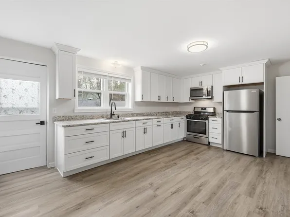 50 Frank St #50, Dracut, MA 01826