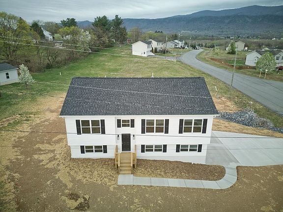 3rd image of 48 Locustdale Loop