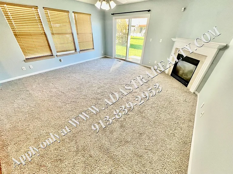 2141 SW Rambling Vine Rd — Photo 7