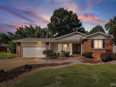 5106 River Aire Dr, Godfrey, IL, 62035