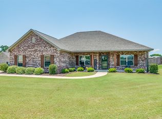 50 Sunnydale Ct, Deatsville, AL 36022