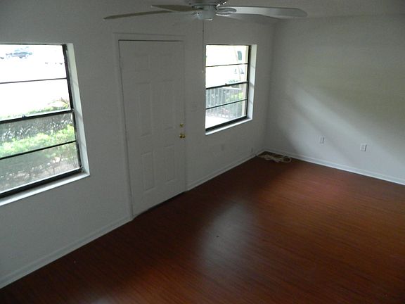 5th image of 5925 Terrace Park Dr N Unit 106