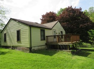 1412 Millerstown Rd, Tarentum, PA 15084