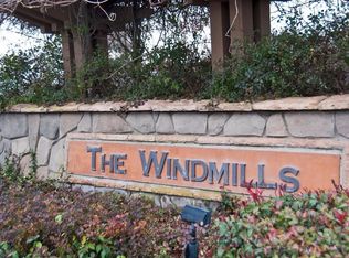 1421 Windsong Dr, Tulare, CA 93274