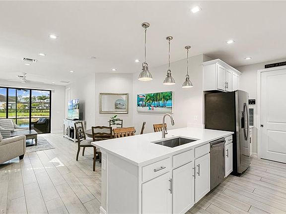 5th image of 7535 Rockefeller DR