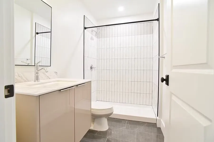 2 bed, 1.0 bath, 970 sqft, $2,290 — Photo 3