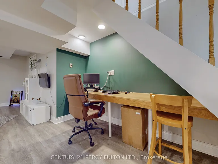 158 Holm Cres #BSMNT — Photo 9