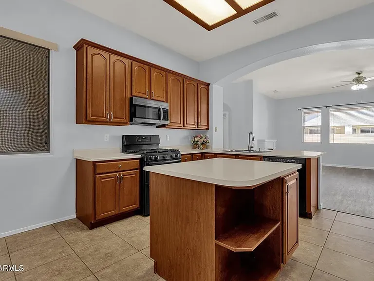 16784 W Nottingham Way — Photo 12