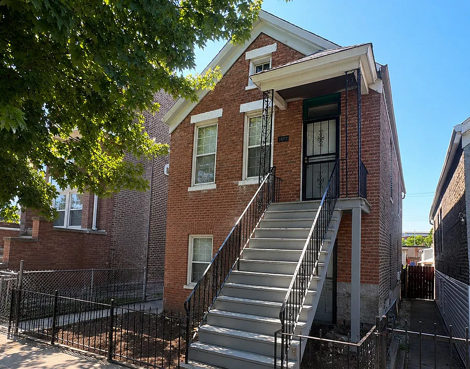 1617 W 38th Pl #2