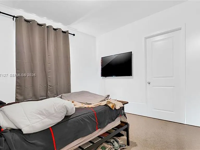 117 NE 3rd Ct #Townhouse 117 — Photo 21