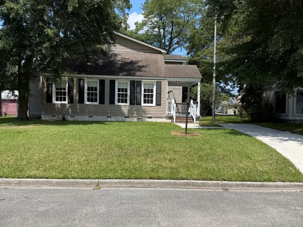 510 E 64th St, Savannah, GA 31405