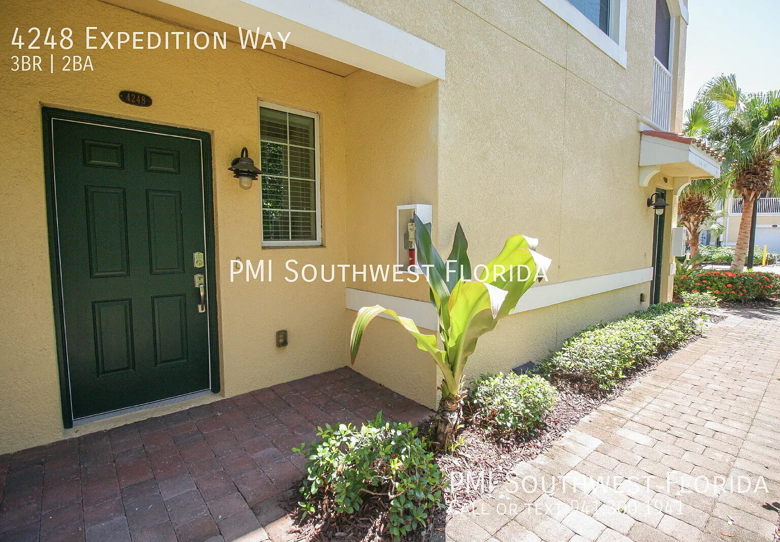 Lovely 3 Bedroom Condo in Gated Community | Bay Street Village — Photo 2