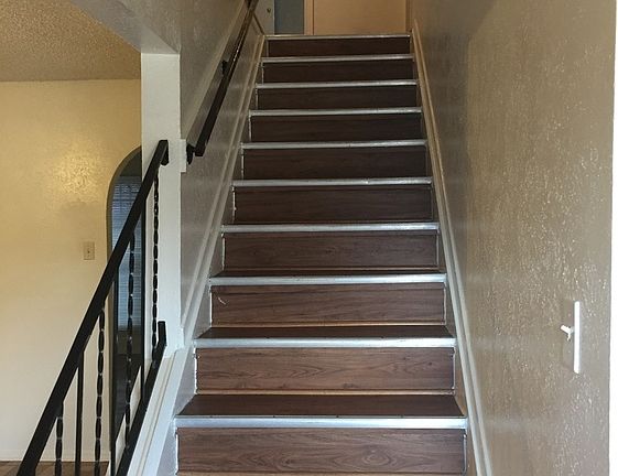 4th image of 1770 Farleigh Ct