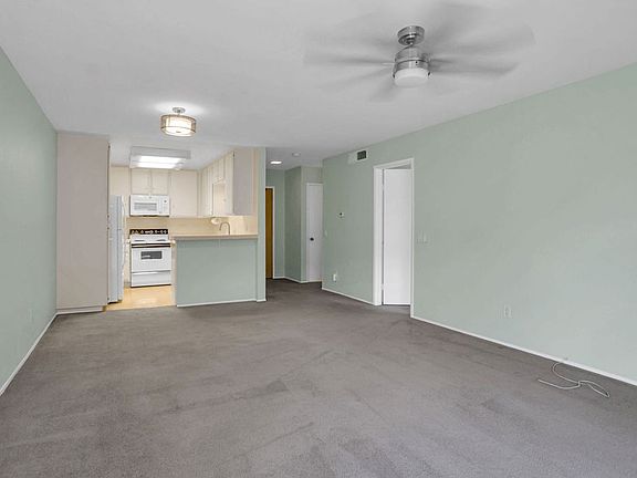 3rd image of 10225 Caminito Cuervo Unit 158