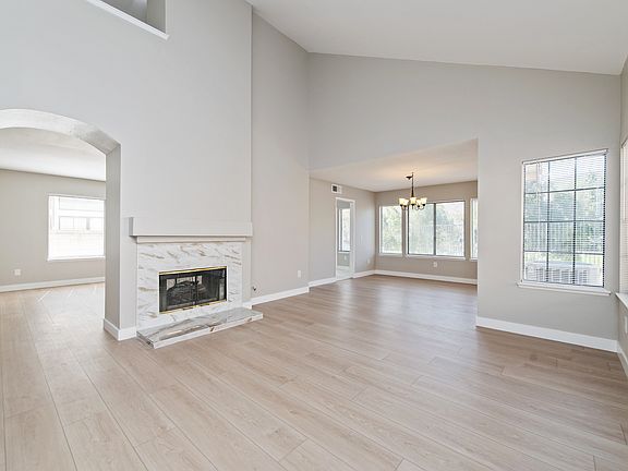 4th image of 6167 Sunny Meadow Ln