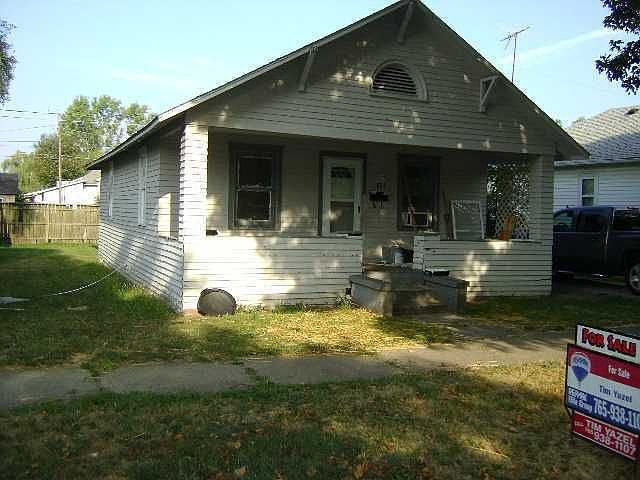 1st image of 833 N Arthur St
