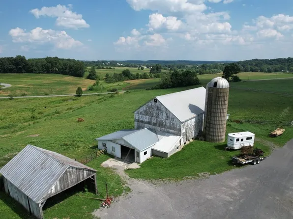 167 Horseshoe Ln, New Wilmington, PA 16142