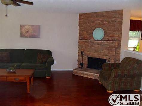 4th image of 1317 High Crest Dr