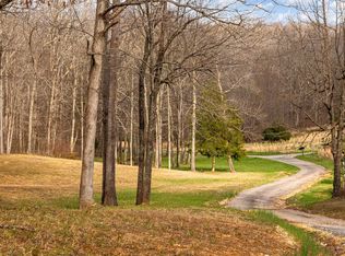 150 Giles Ln, Dover, TN 37058