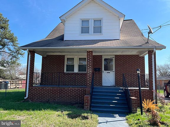 2nd image of 1200 Railroad Ave