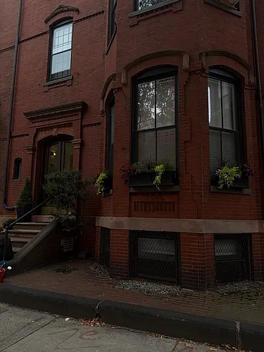 3 Fairfield St #1 Photo 1