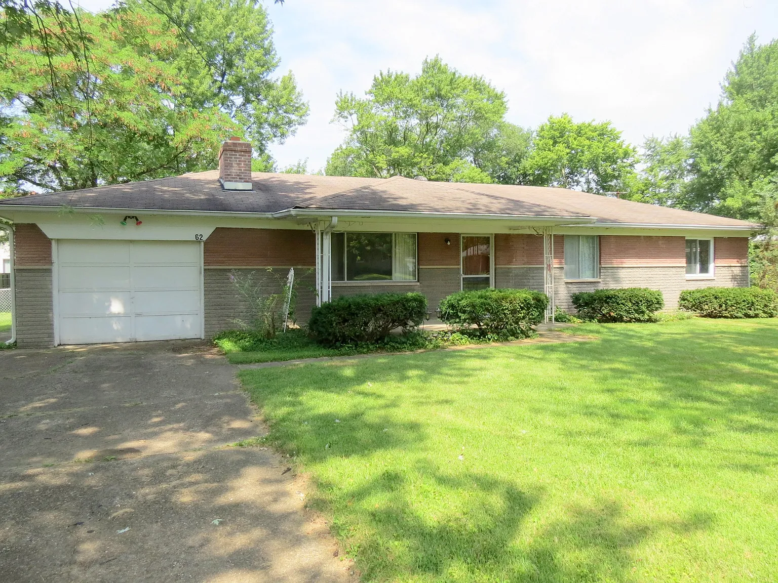 62 Cedar Bluff Dr photo 1