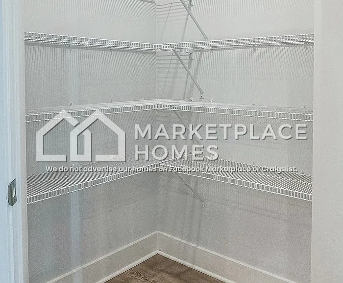 2070 Hyacinth Ln — Photo 11