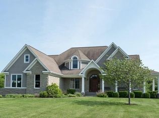 6650 Spring Meadow Ln, Plymouth, MI 48170