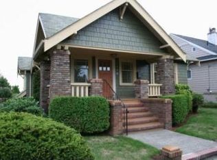 5218 Latona Ave NE, Seattle, WA 98105