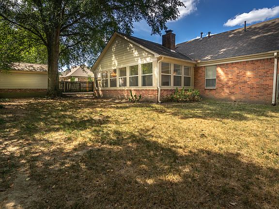 2nd image of 8075 Kerry Dr