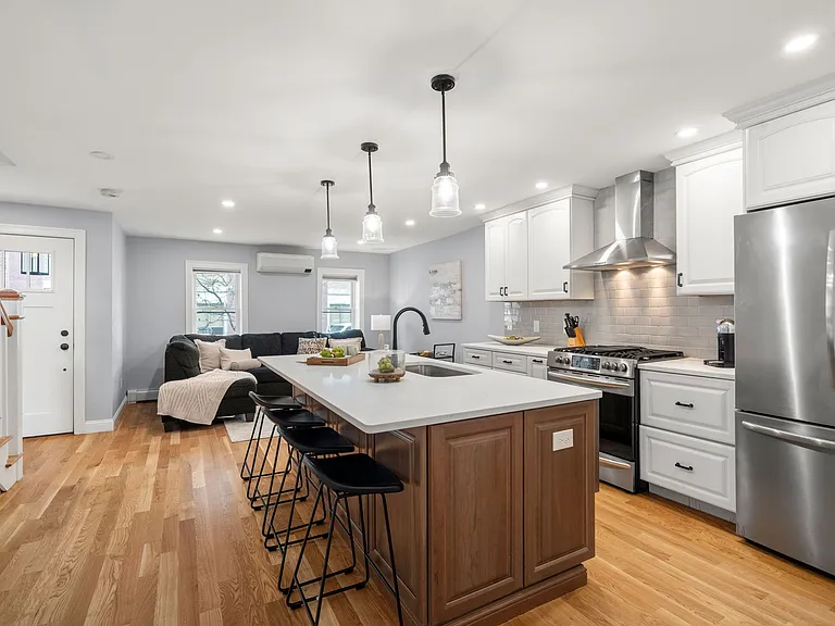510 Medford St #1 — Photo 5