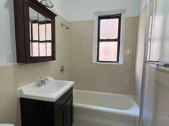 5th image of 119-14 Union Tpke #3B3
