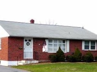 2 Maywood Dr, Newark, DE 19713