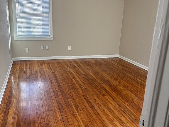 2nd image of 4028 Wiman Dr