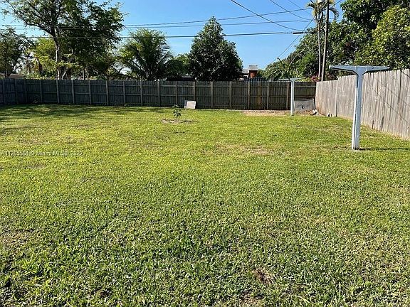 2nd image of 500 NW 131st St #0