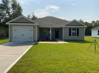 5835 Flamingo Rd, Crestview, FL 32539