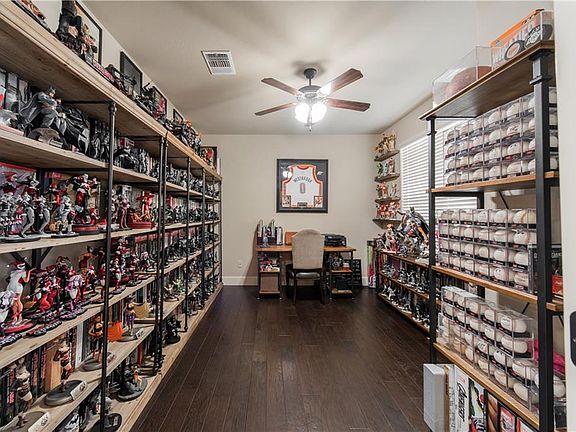 4th image of 206 Sonora Ln