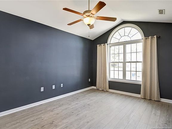 5th image of 145 Sweetgum Ct