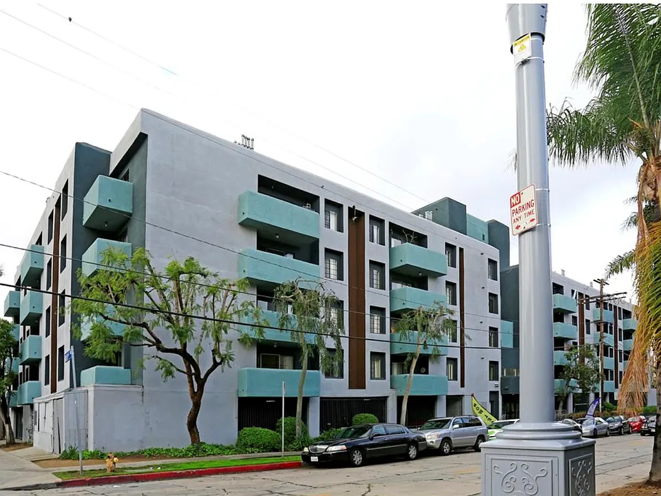 Hollywood Terrace