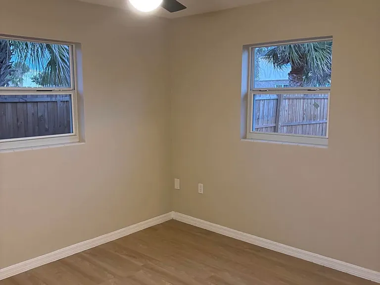 2813 Spring Hill Ct — Photo 8
