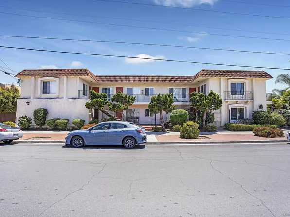 4575 Kensington Dr, San Diego, CA 92116